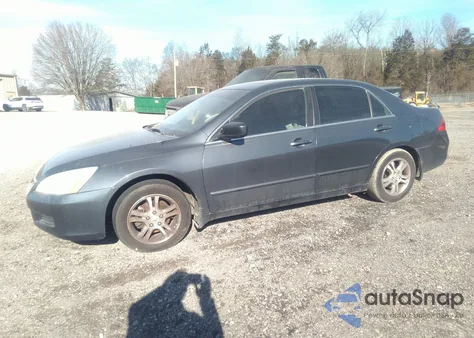 2007 Honda Accord 2.4 Ex z USA, uszkodzony, nr VIN 1HGCM56707A097113